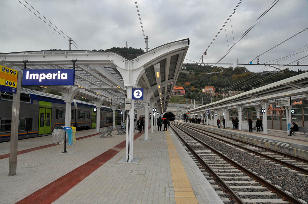 Genova-ventimiglia-vasútvonal, imperia állomás