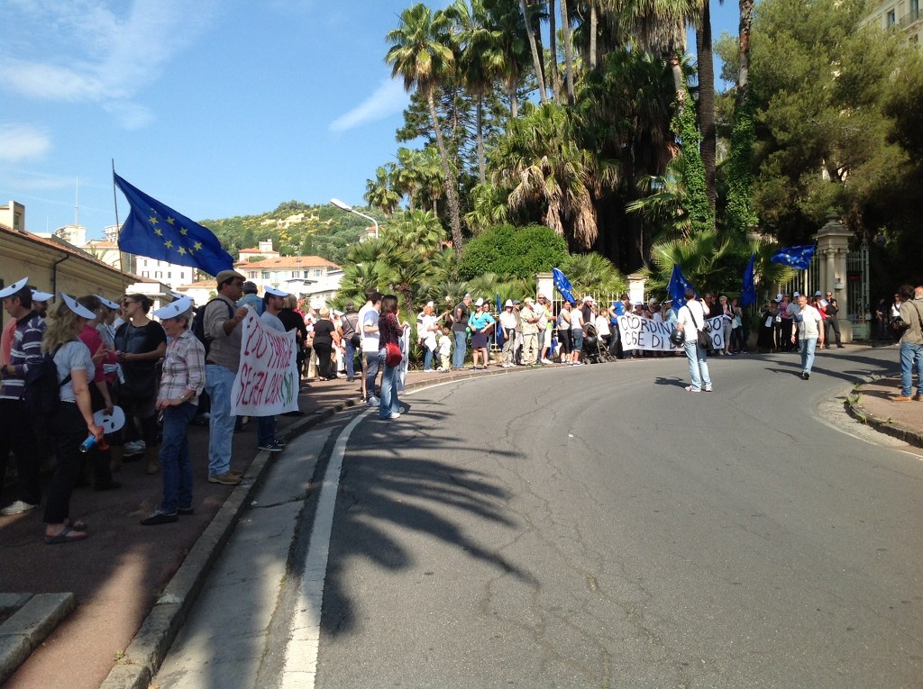 Protesta proprietari ville Dolcedo (7)_1024x765