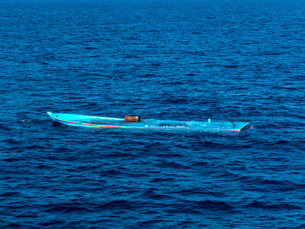 Il barcone il giorno dopo il soccorso