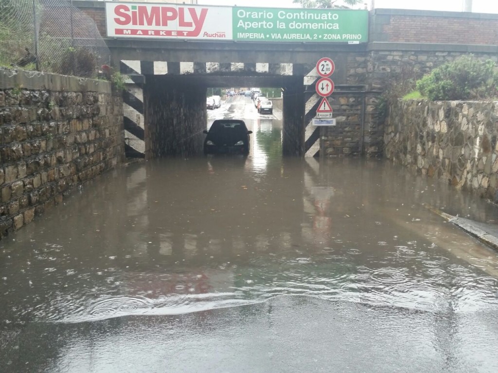 3d716263452fc4da186cbfb0990a3761