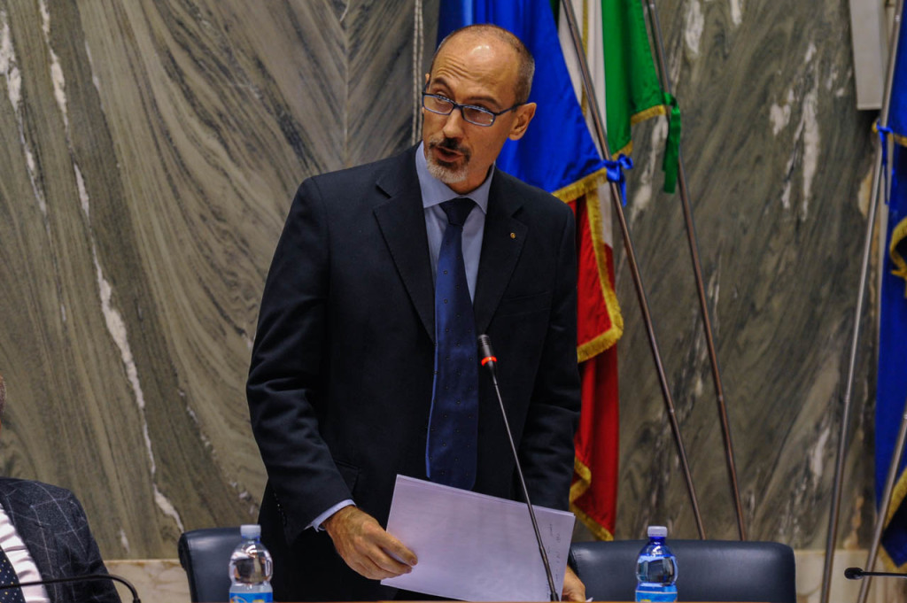 fossati-consiglio-comunale-imperia-27-11-14-4