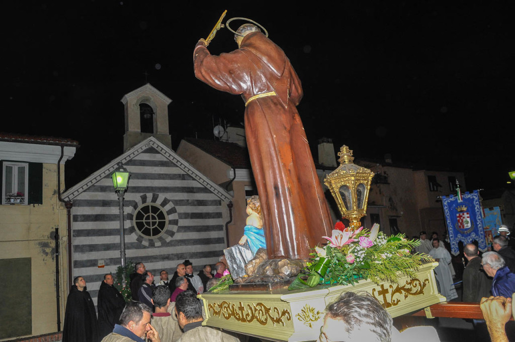 processione-san-leonardo-imperia-26-11-14-13