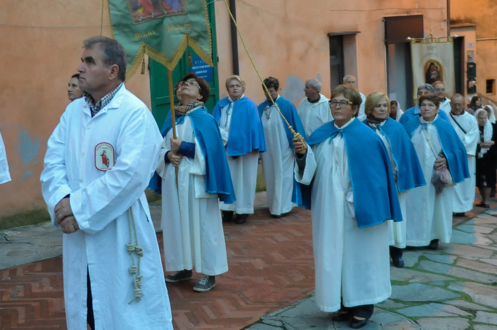 processione-san-leonardo-imperia-26-11-14-31