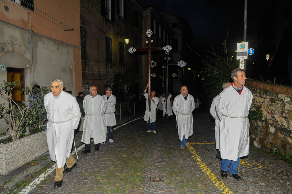 processione-san-leonardo-imperia-26-11-14-37