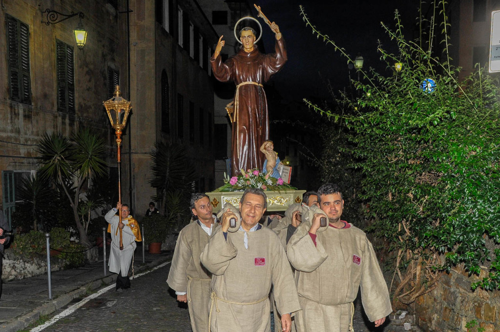 processione-san-leonardo-imperia-26-11-14-9
