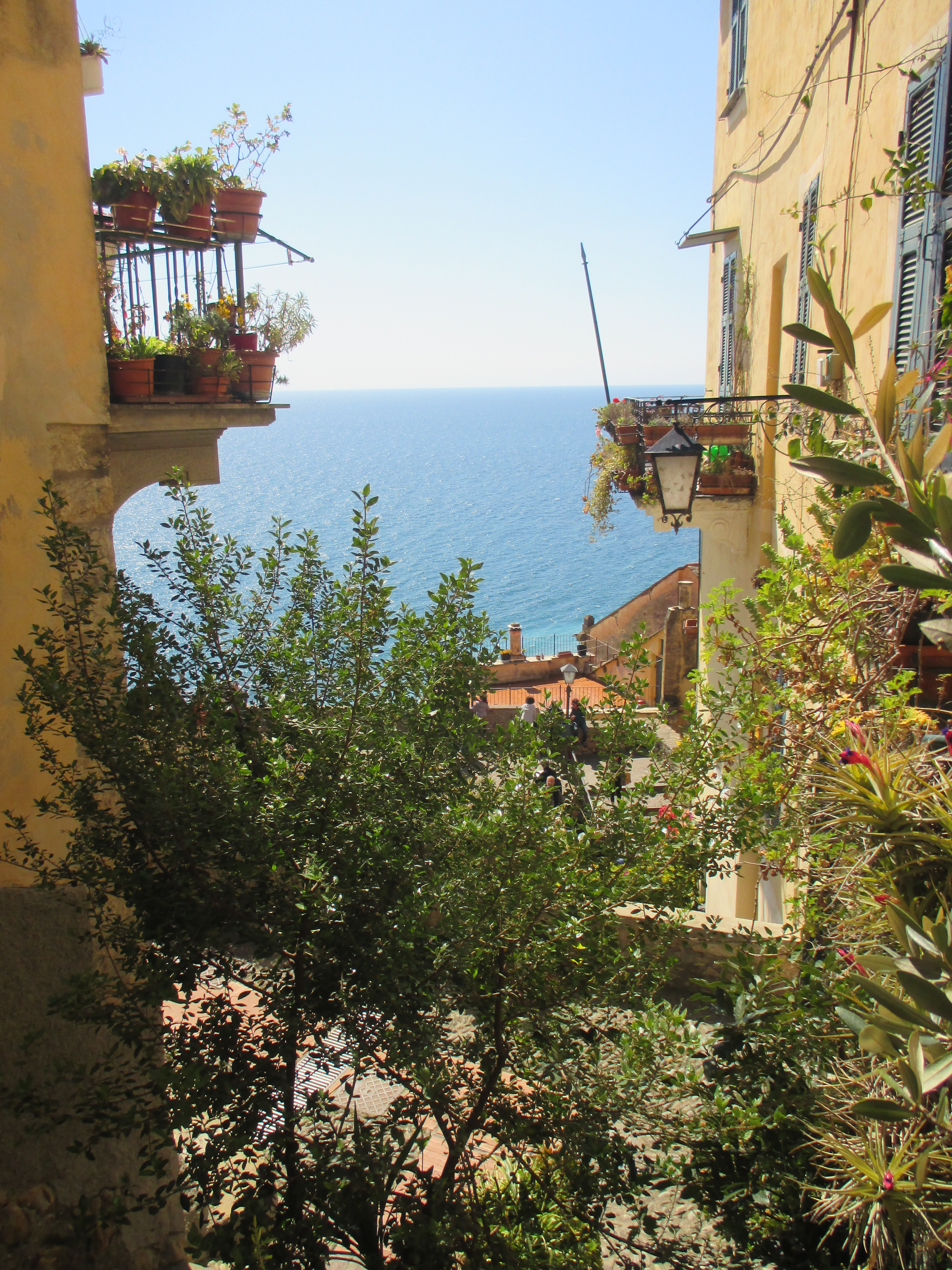 E La Liguria Una Terra Leggiadra