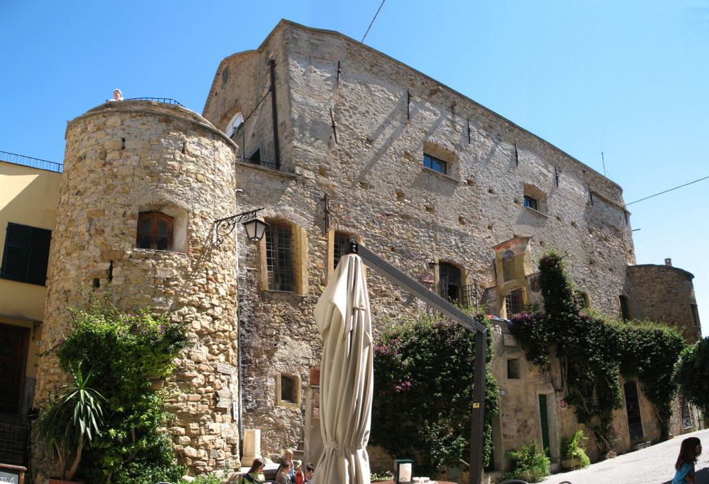 Castello Clavesana 5-rid