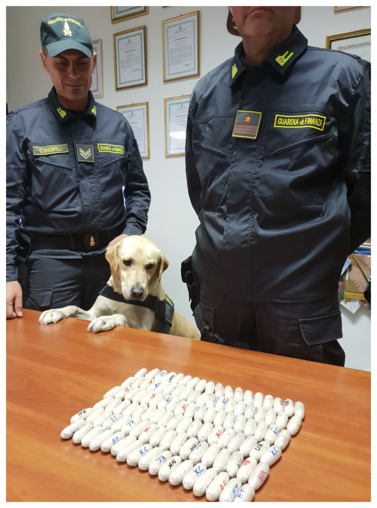 arresto ovuli eroina treno2