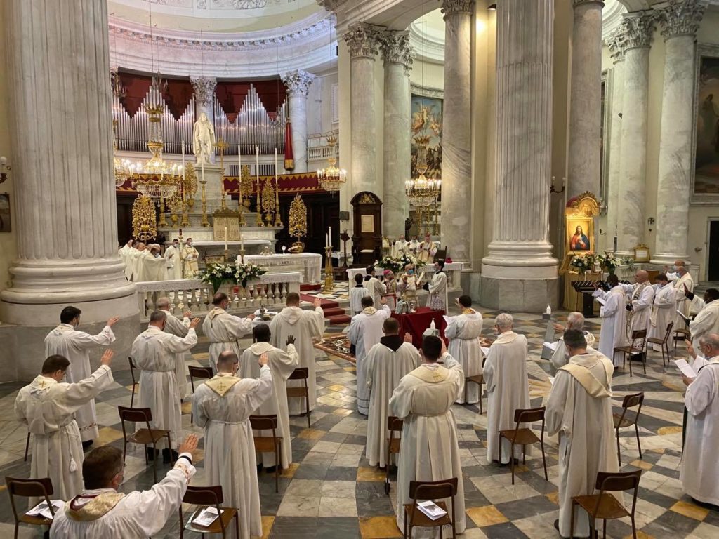 Imperia: celebrata la Messa del Crisma nella basilica di San Maurizio