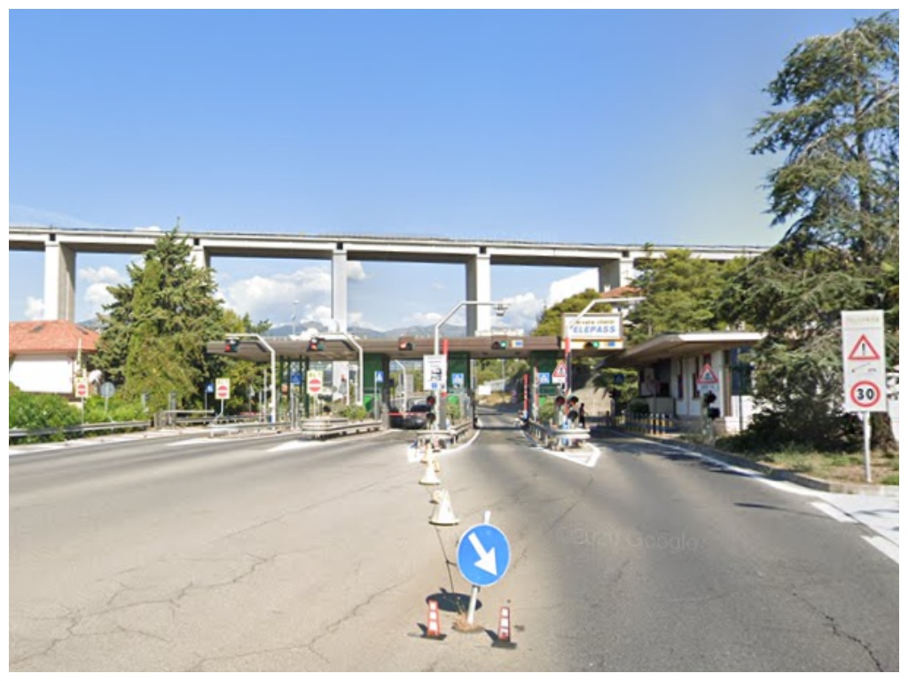 Sulle Carreggiate Sulle Rampe E Sugli Svincoli Delle Autostrade